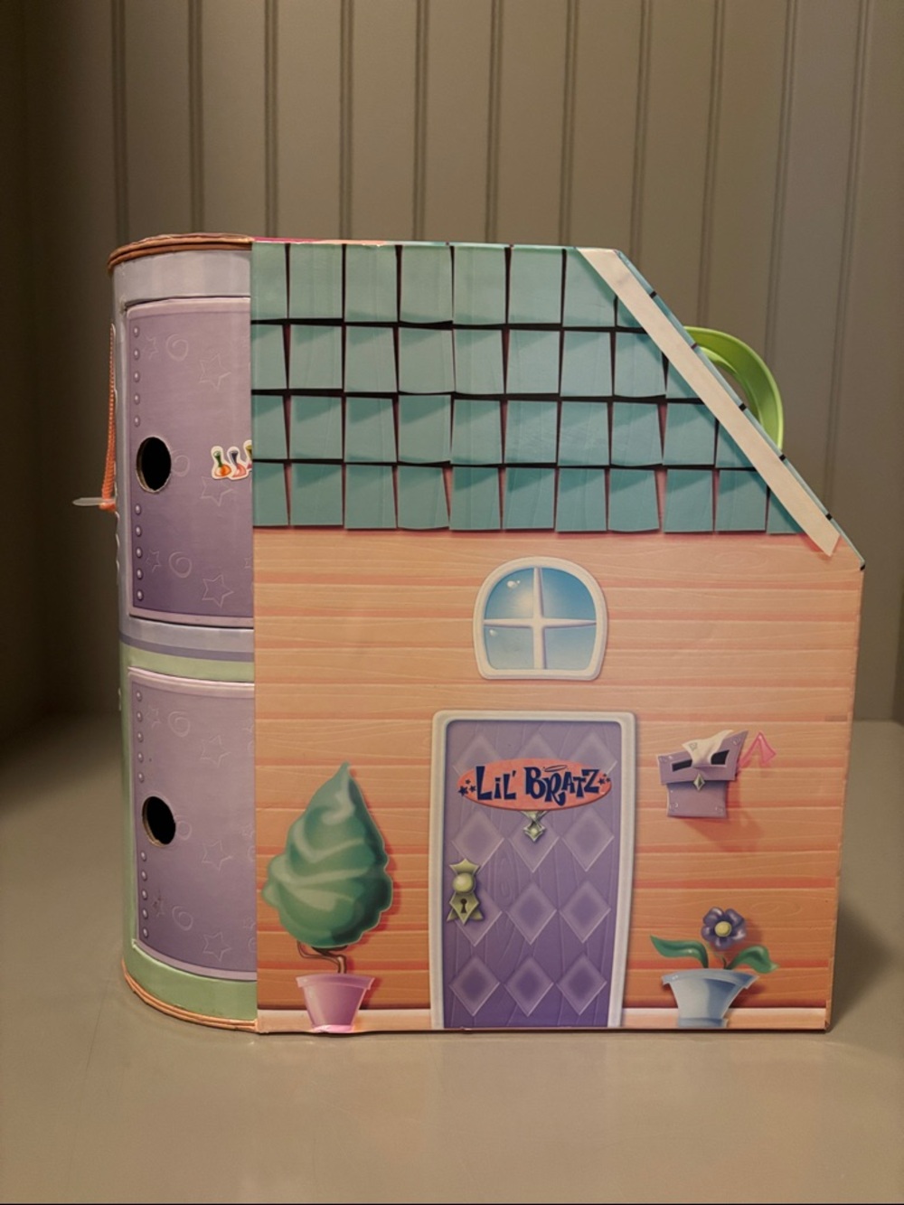 Lil' Bratz Lounging Loft Carrying Case